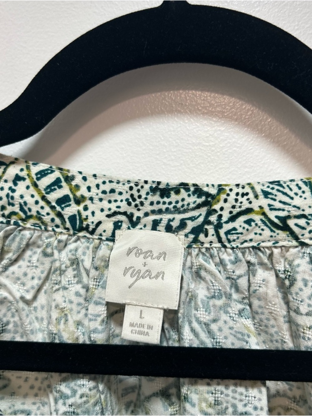 Roan Ryan Womens Top Long Sleeve Green Floral Printed V Neck Size Large - Picture 4 of 10